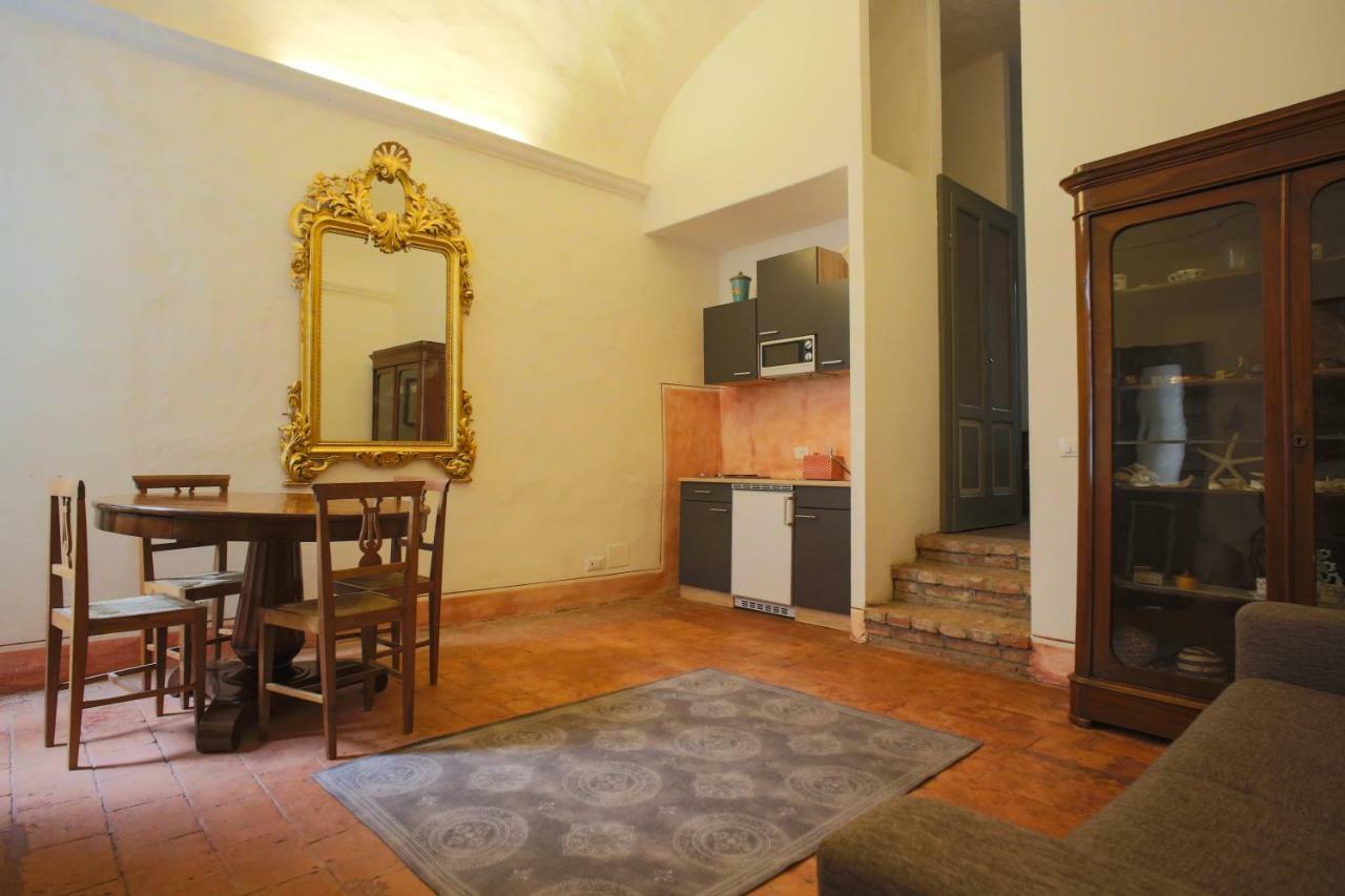 Two Rooms Apartment In Palazzo Malaspina Piacenza Buitenkant foto